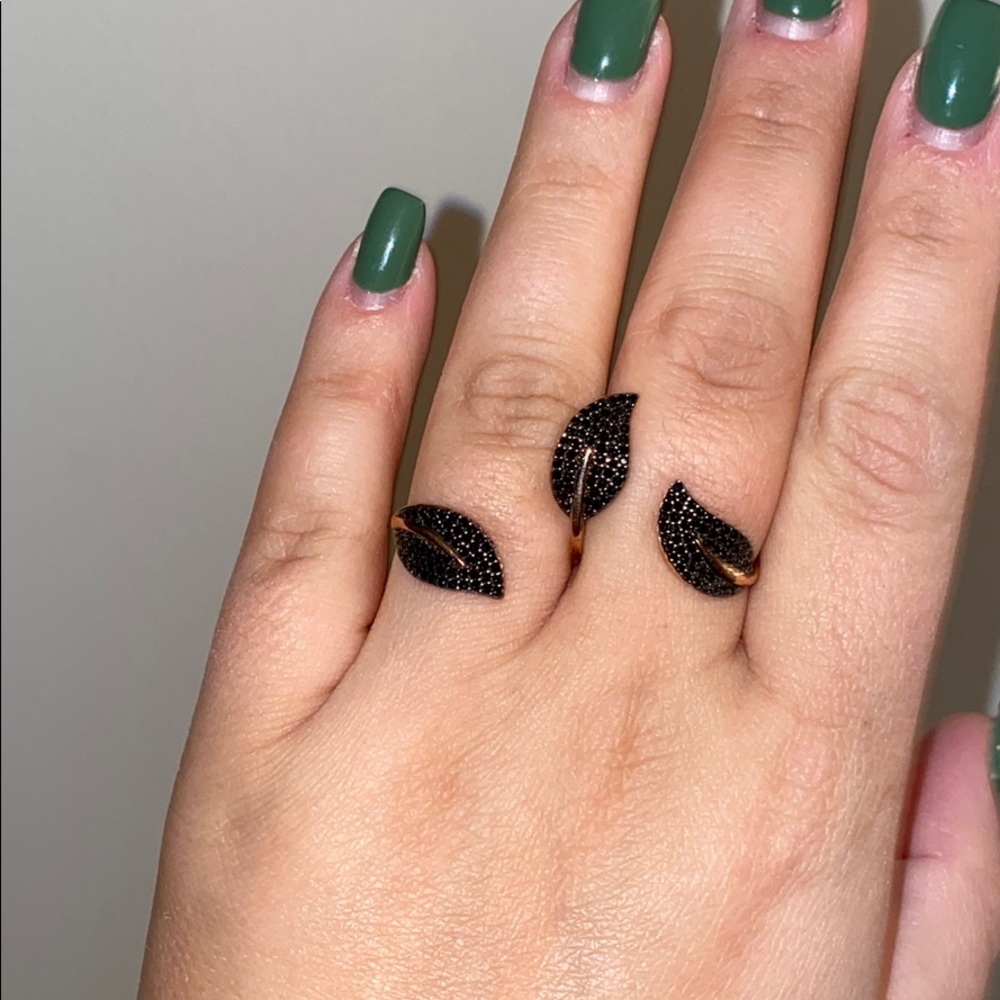 Womens ring